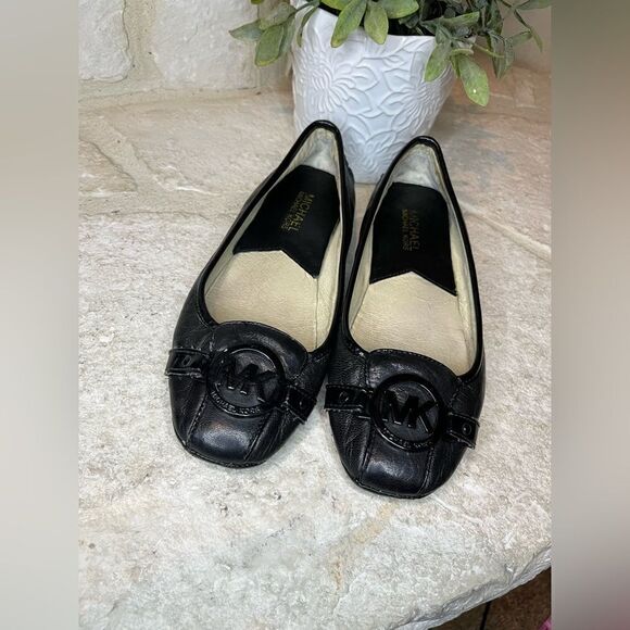 Michael Kors Lillie Moccasin black Flats sz 6.5 - Picture 2 of 6